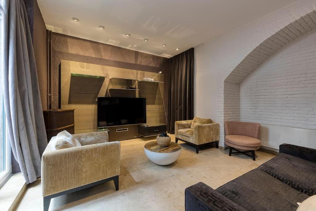 Authentic Belgian Home, Downtown Villa Brussels