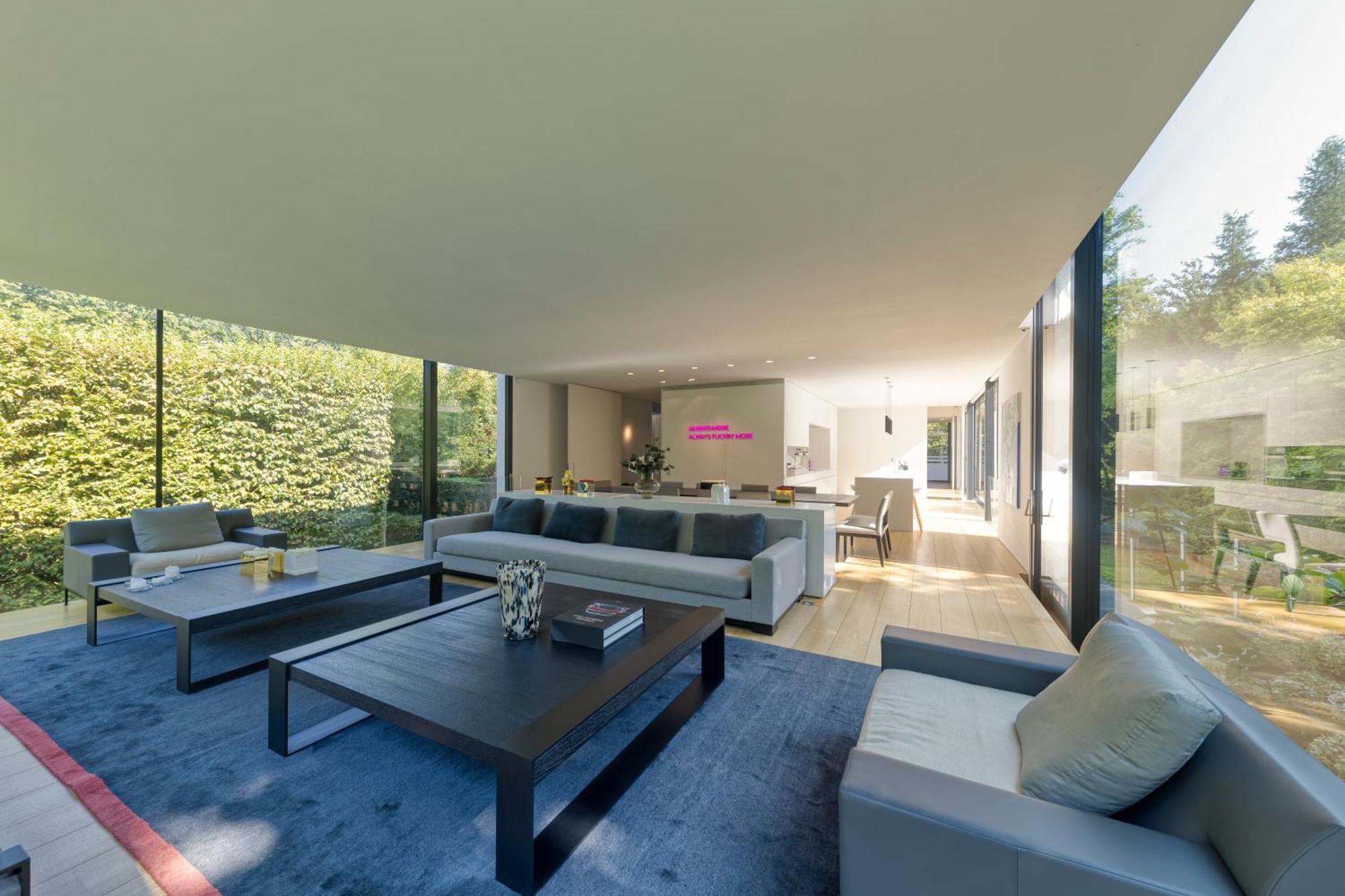 Villa Luxurious 1000m2 With Garden And Pool Brussels