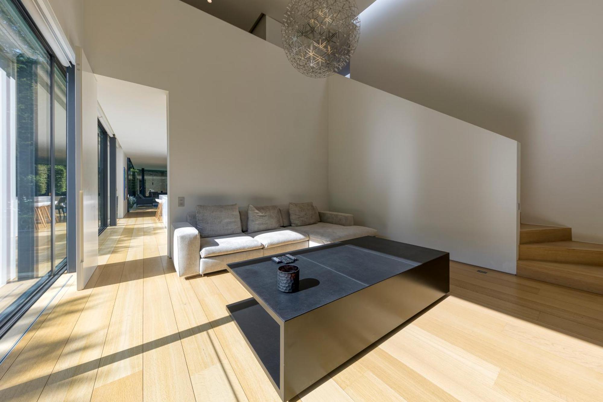 Luxurious 1000m2 With Garden And Pool Villa Brussels