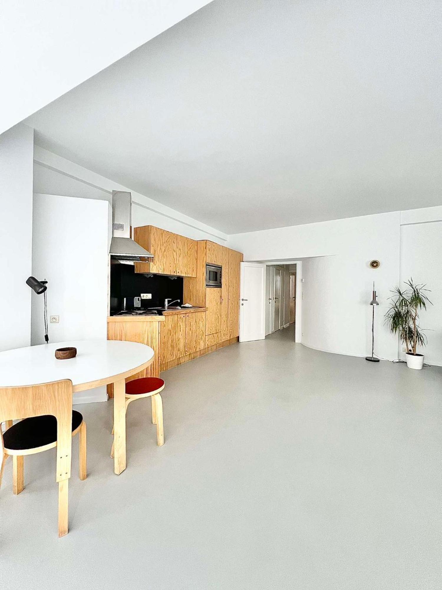 5 Min From Grand Place 1 Bedroom Apt Renovated! * Brussel