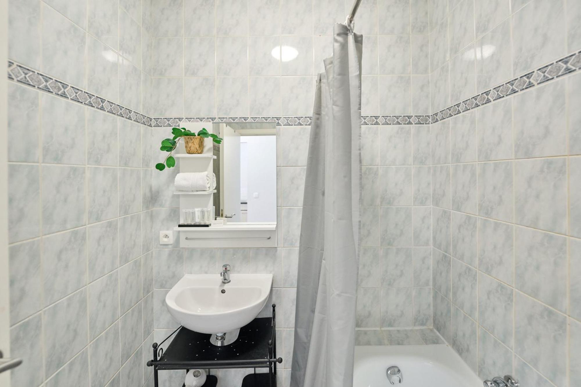 Apartment Anspach 1 Bedroom Brussels