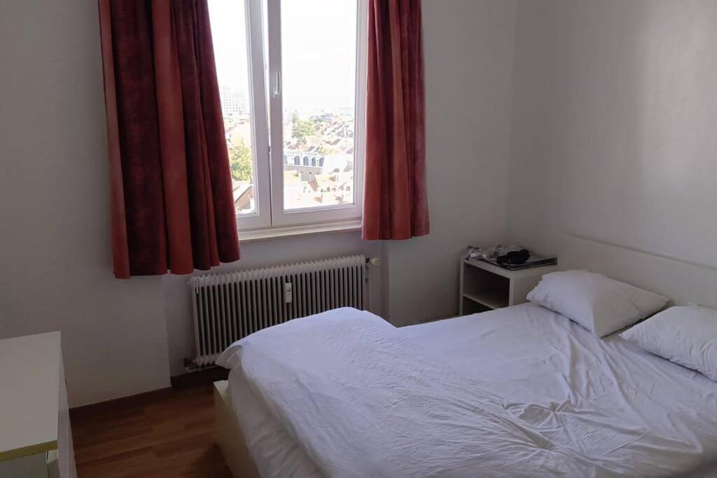 Havre De Paix Quartier Eu Square Ambiorix * Brussels