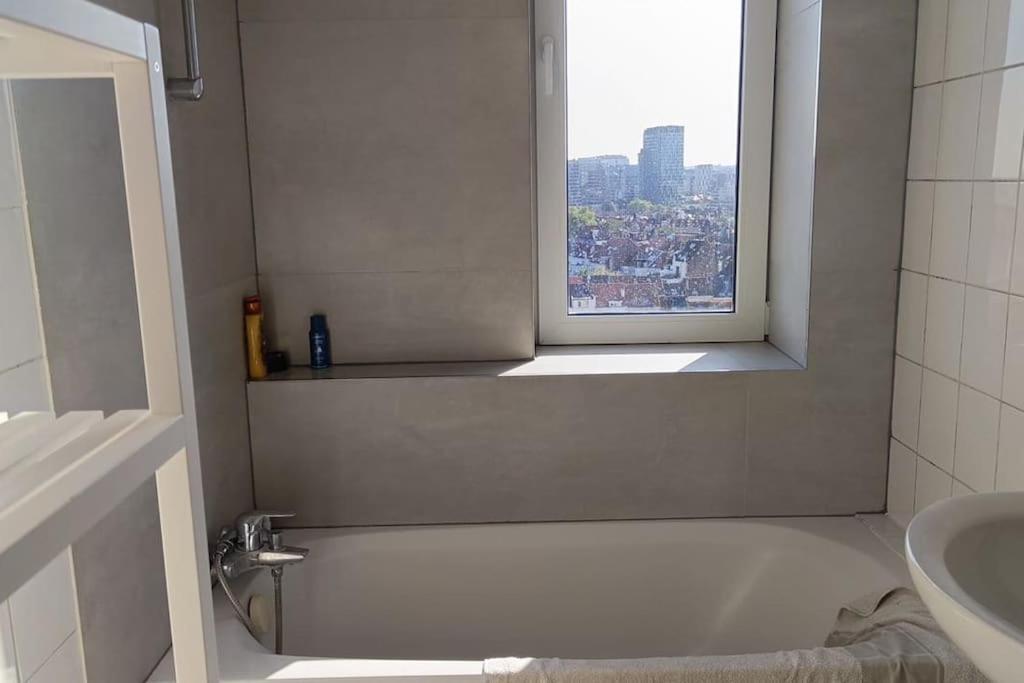 Căn hộ Havre De Paix Quartier Eu Square Ambiorix Brussels