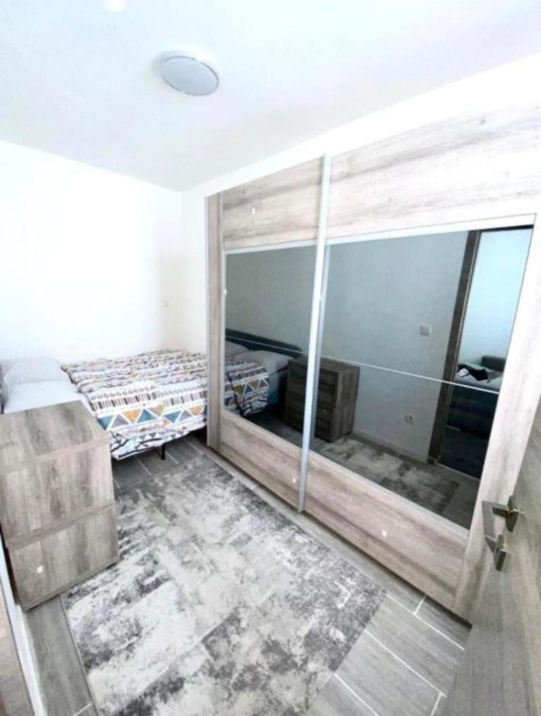 Belgique Apartamento *