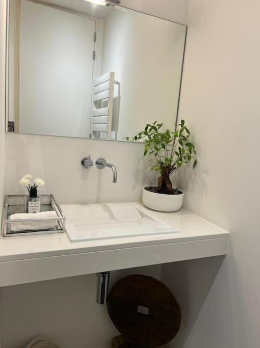 Fully Furnished-eu Quarter-4ppl