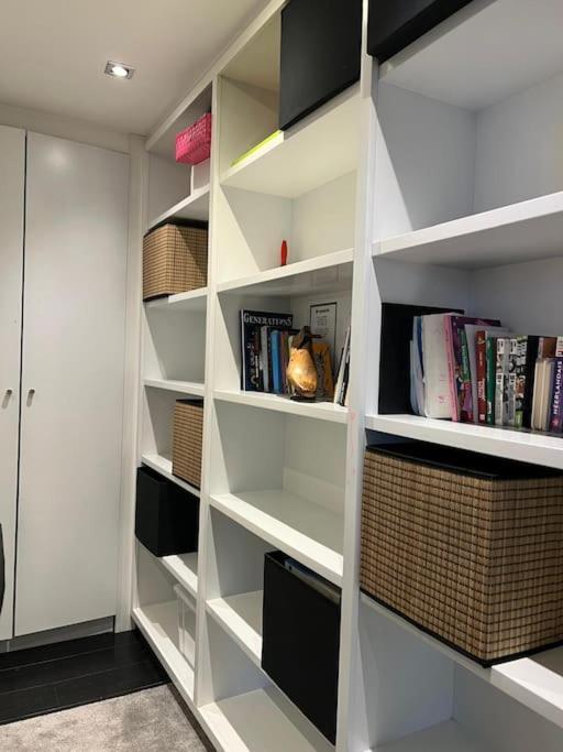 Fully Furnished-eu Quarter-4ppl
