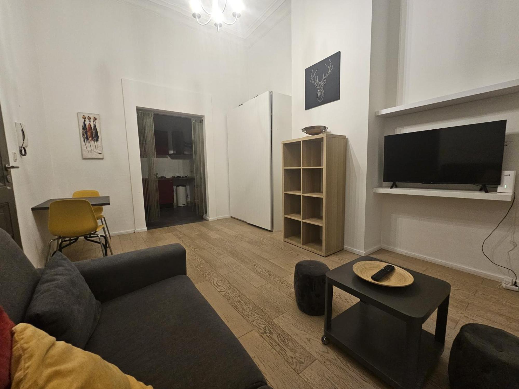 Cosy Louisa Apartment