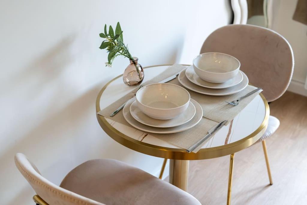 Charmant Studio City Center Apartment *