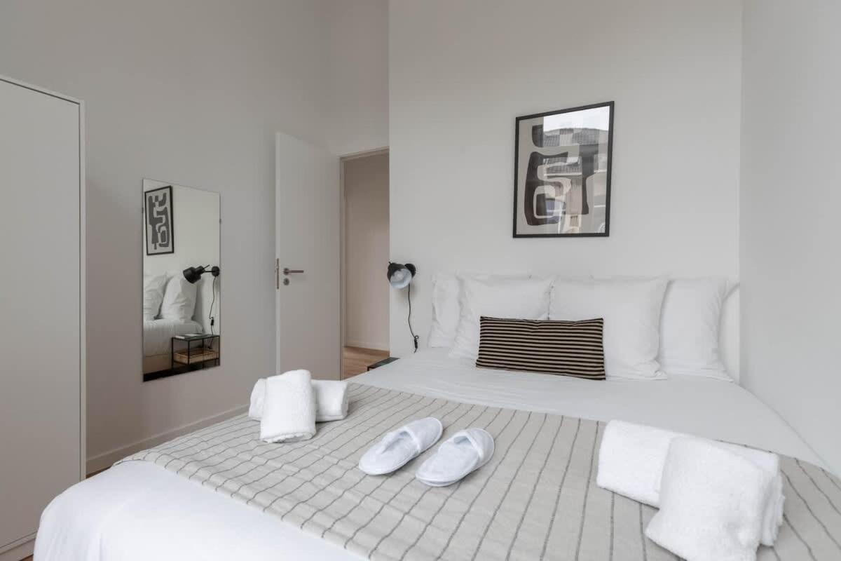 Spacious 3bd Apt In Uccle - Ch 4