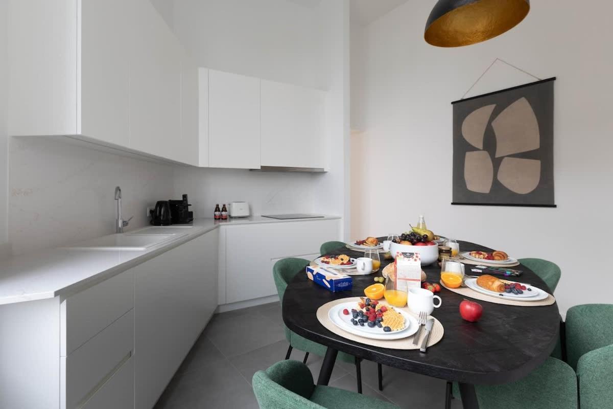 Apartment Spacious 3bd Apt In Uccle - Ch 4 Brussels