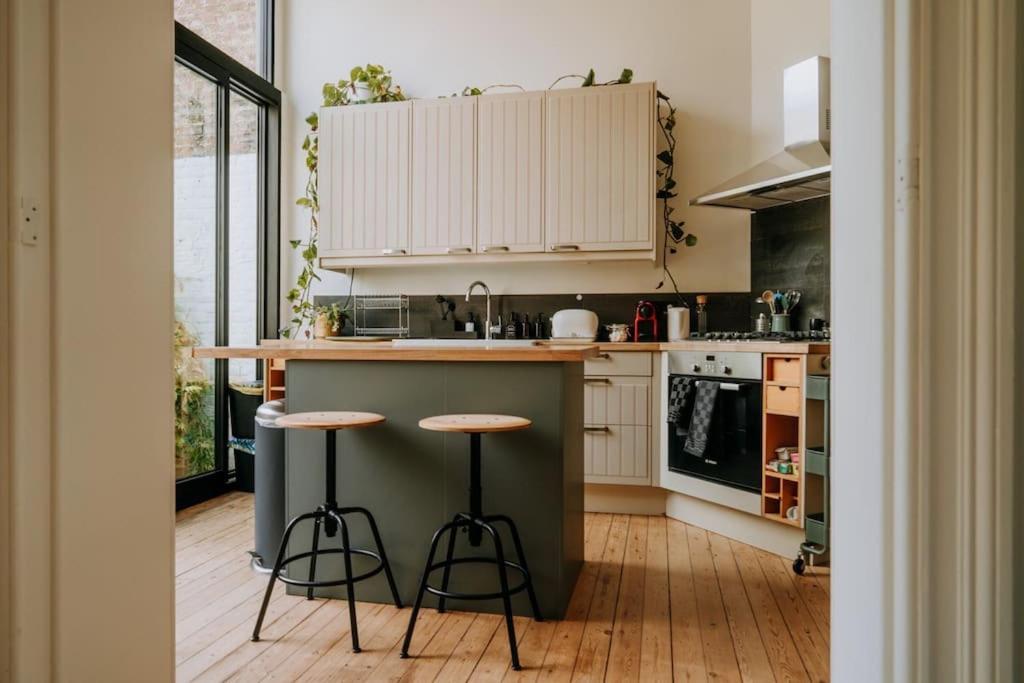 Apartment Beautiful 2 Bedroom Duplex In Le Chatelain Brussels
