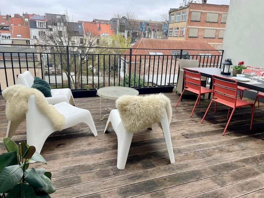 Beautiful 2 Bedroom Duplex In Le Chatelain Apartment Brüssel