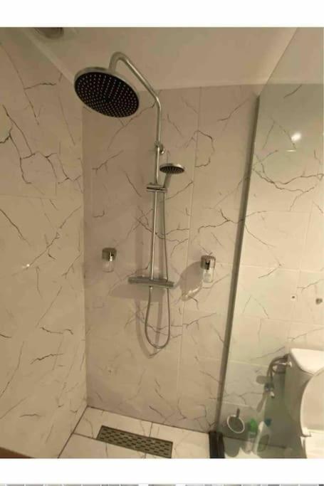 Appartement Superbe Full Equipe Avec Cour Exterieur *