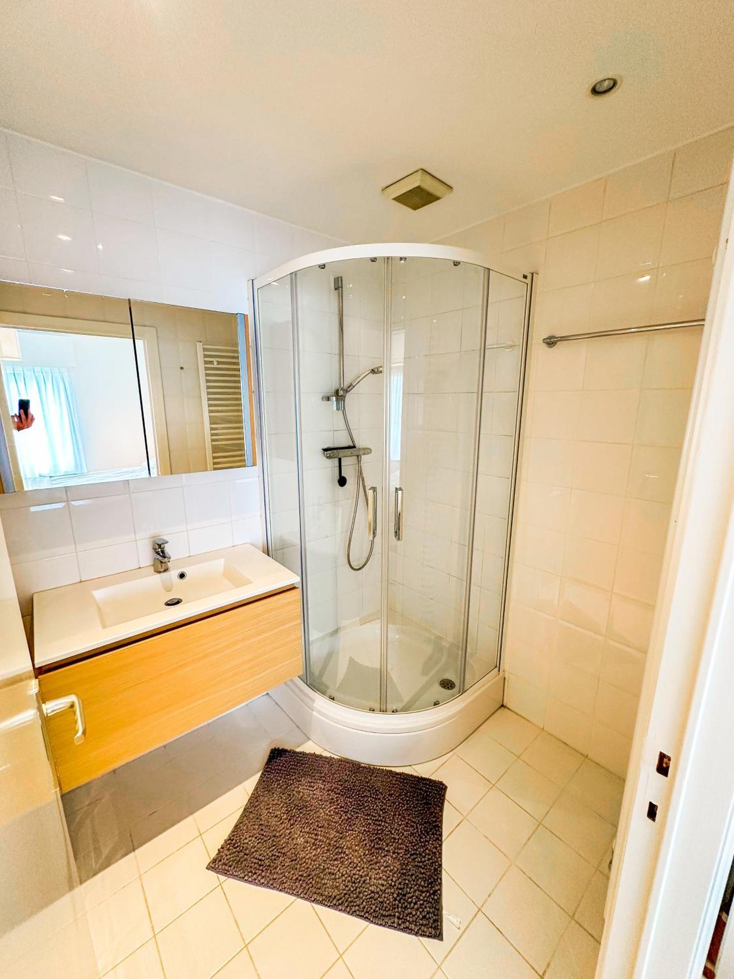 Charming In Ixelles Appartement Brussel