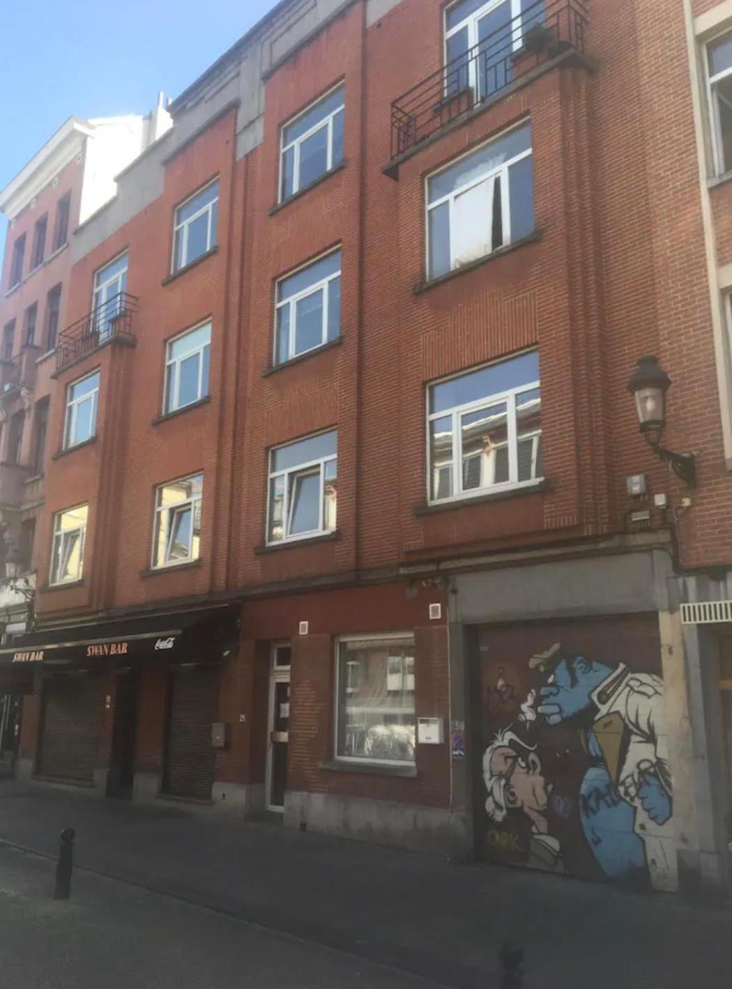 Centre De Bruxelles, D