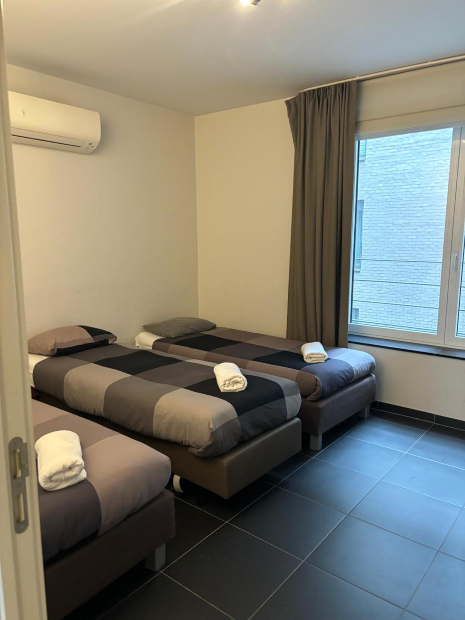 Apartment With Balcony In Center