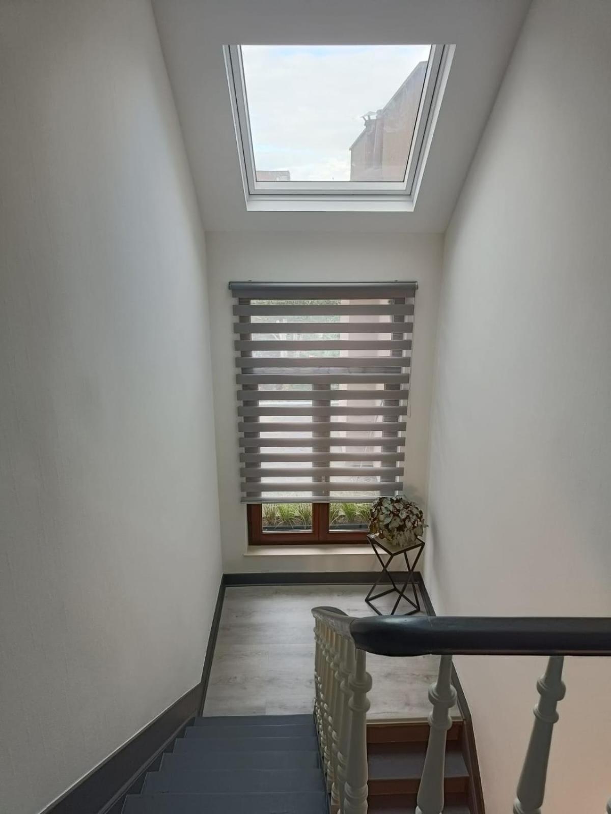 Modern Triplex 140m2 - 4 Bedrooms, 1 Living & 2 Bathrooms - 8 People In *