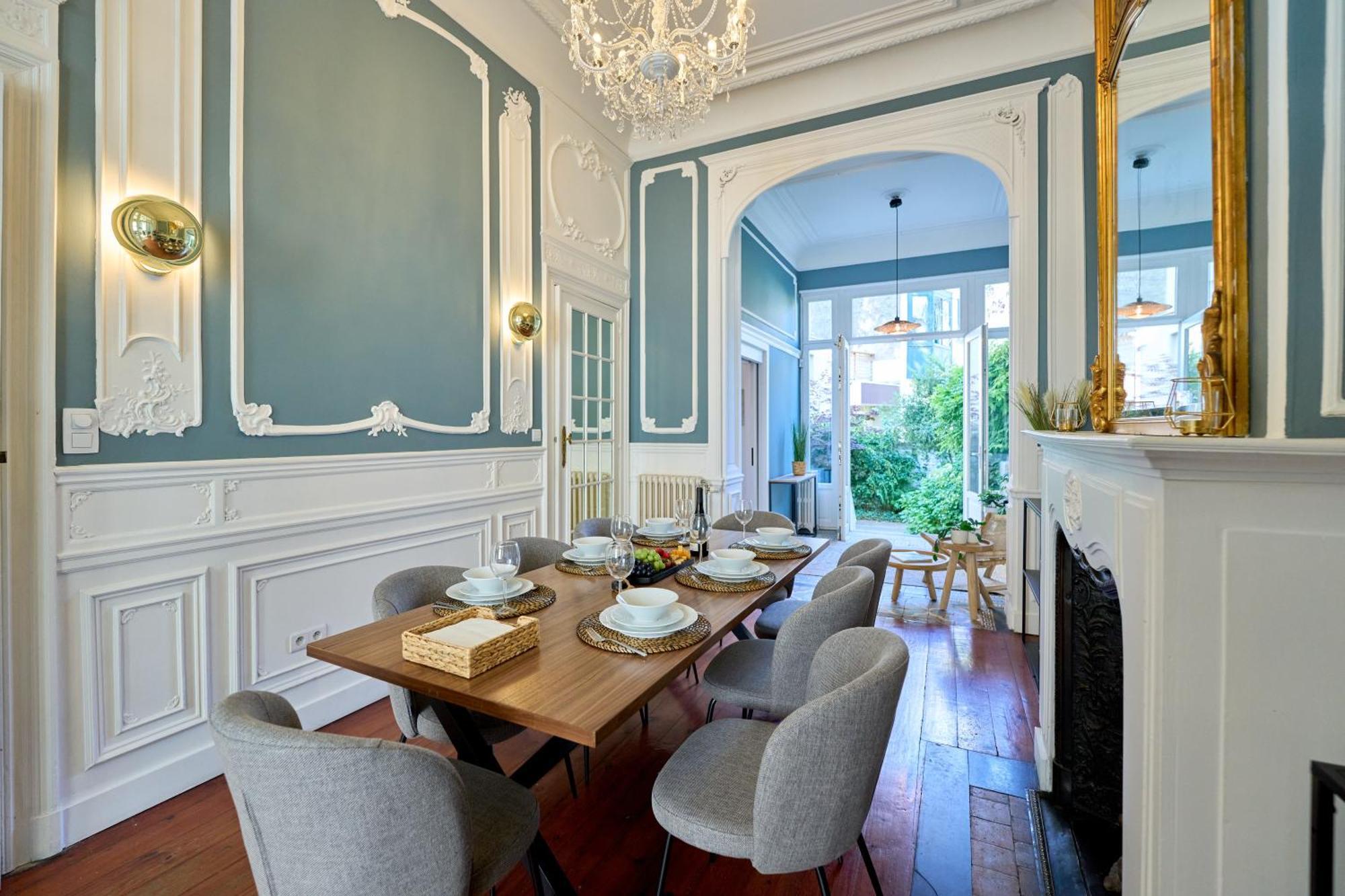 Luxurious 6-br Mansion Near European Union Brussels