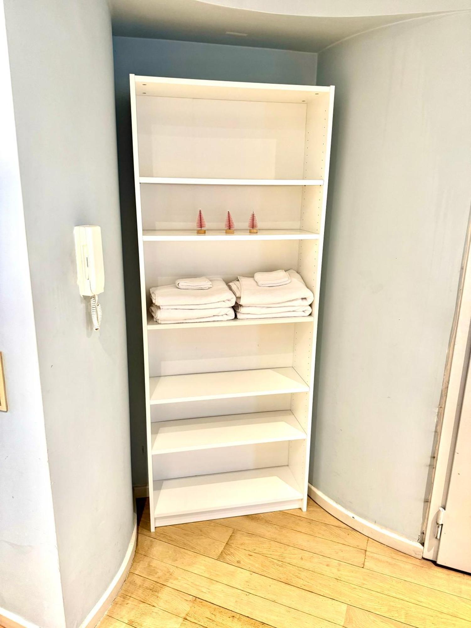 Beautiful 2 Bedroom Familiar Luxury Brussels