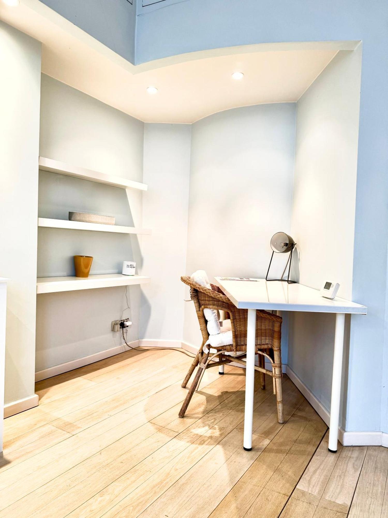 Apartment Beautiful 2 Bedroom Familiar Luxury Brussels