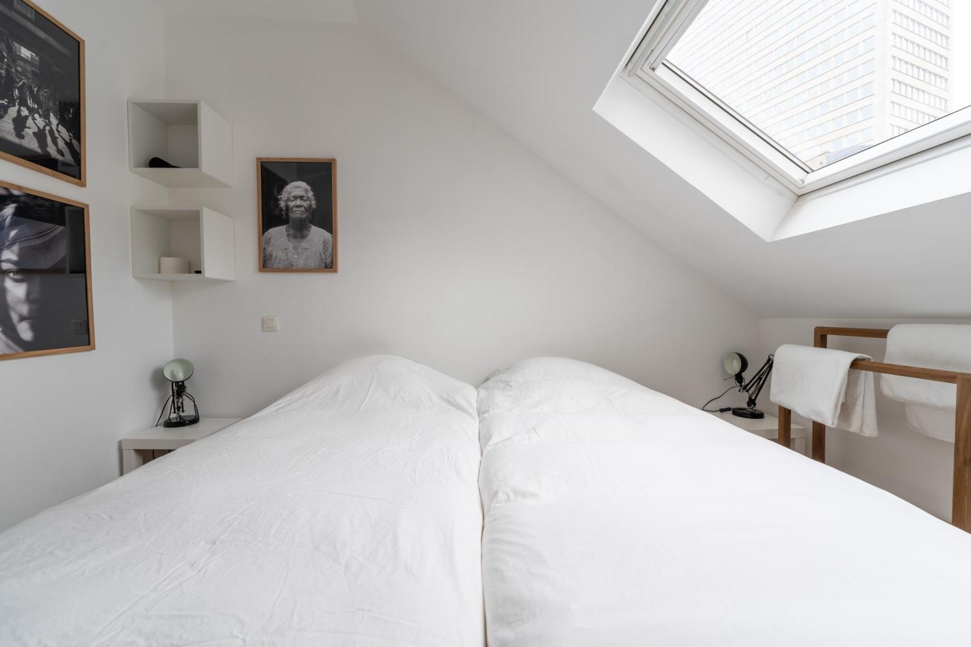 6 Bedroom House With Private Bathrooms In Bxl Downtown Brussels