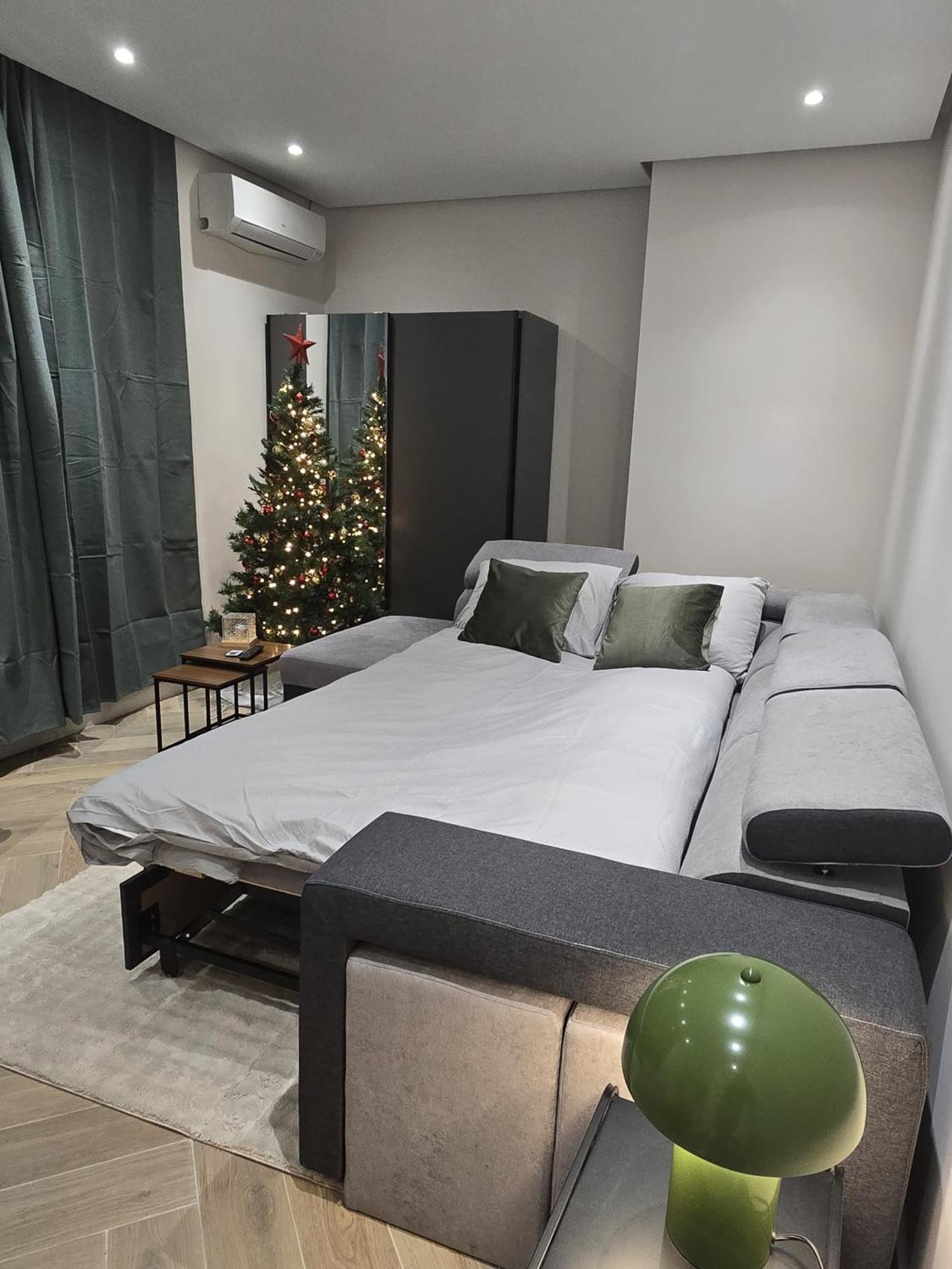 Penthouse Lumineux Avec Grande Terrasse De 40m2 *