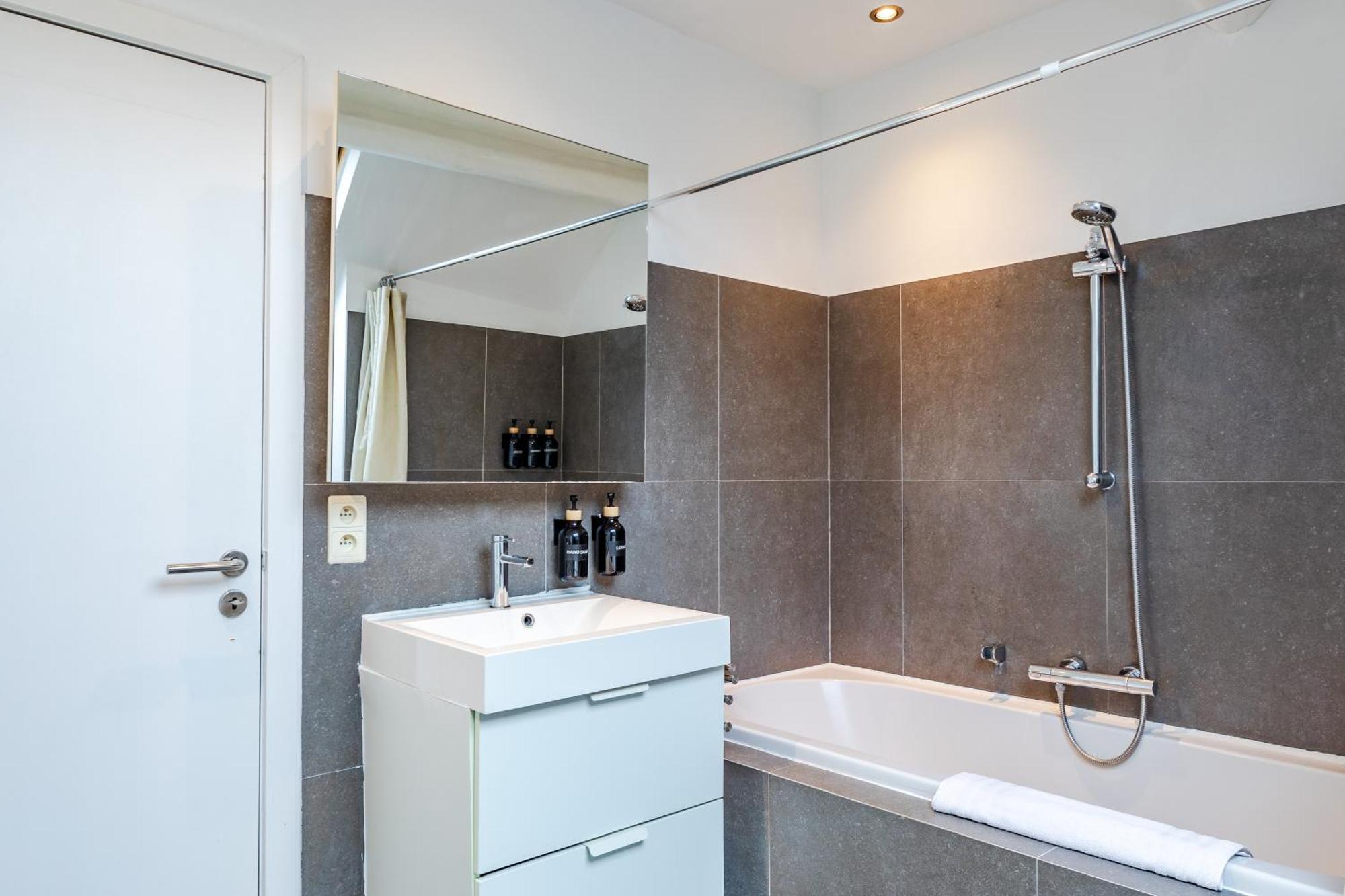 Modern Flat Near Grand Place Apartment Brussels