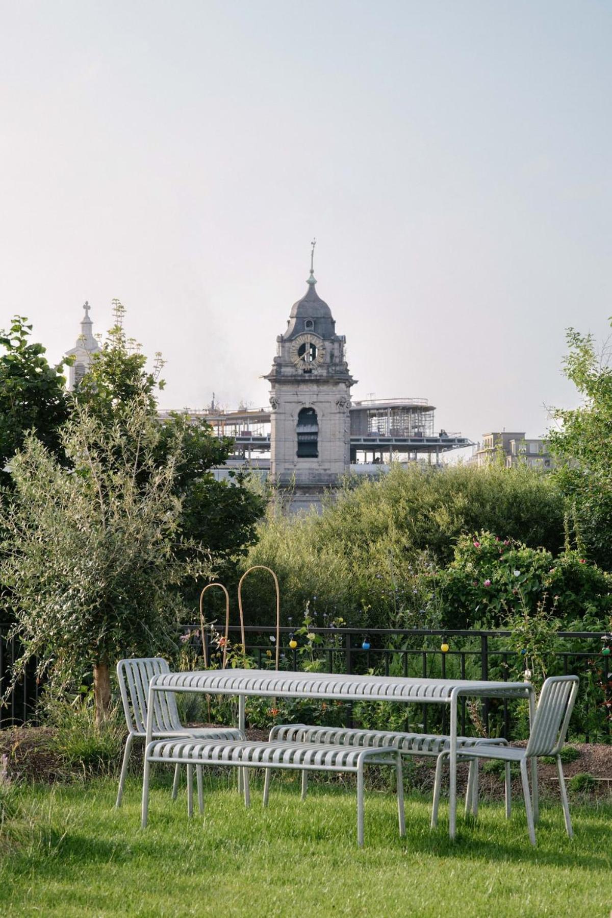 Garden Flat In Apartment