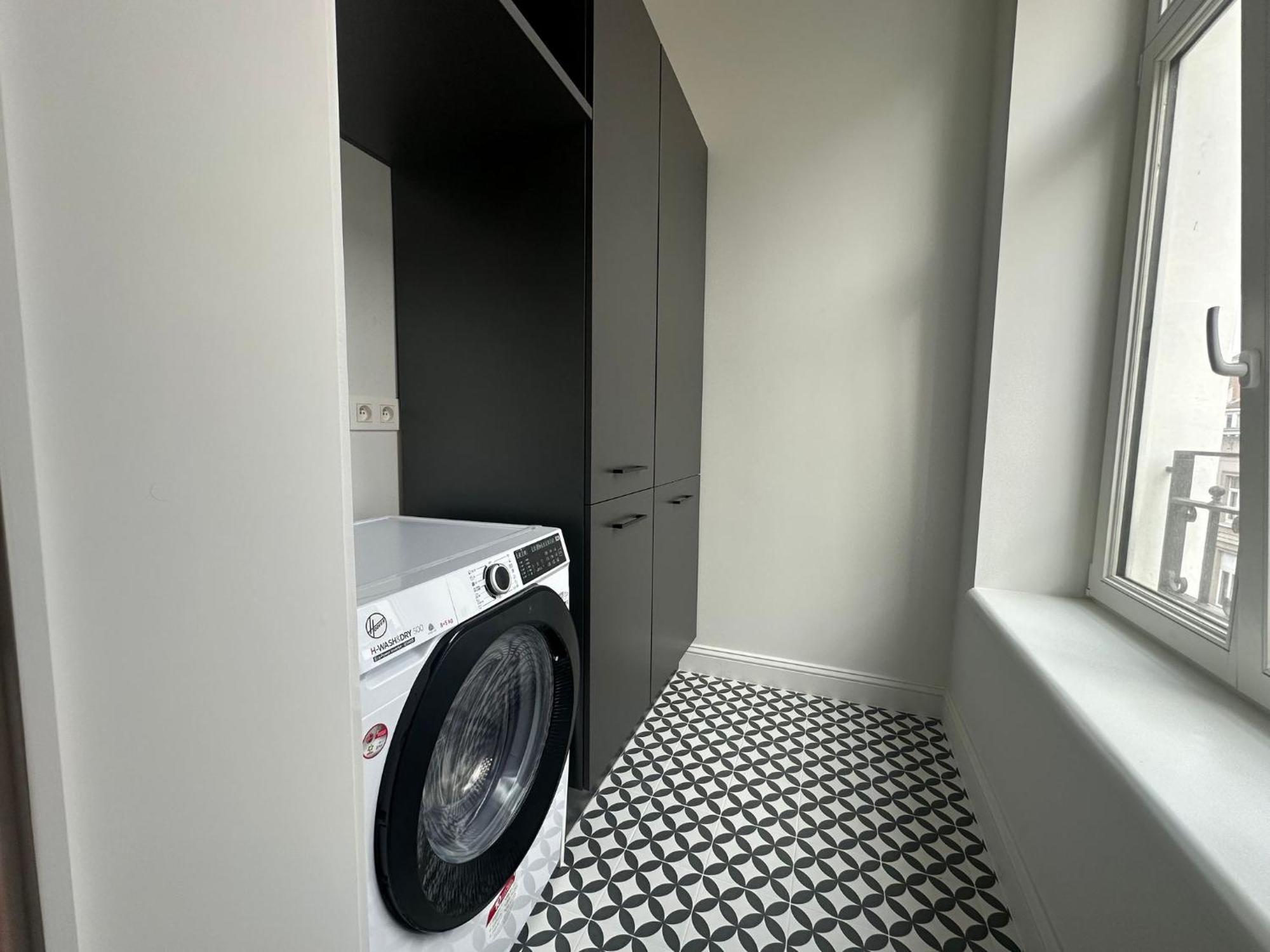 Self Check In Ixelles Retreat In The Heart Of