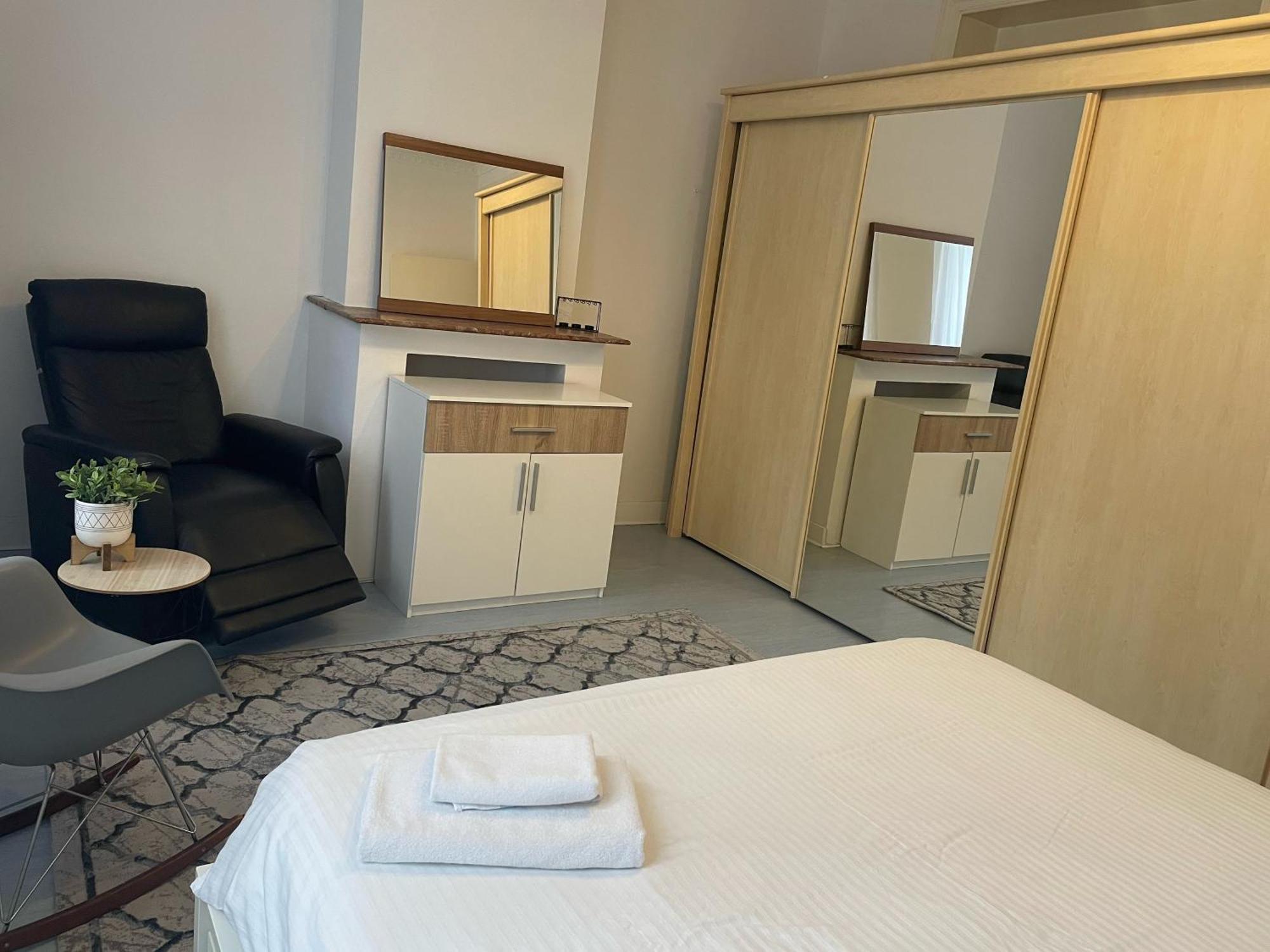 Coliving - Sharing Space Eu Homestay Brussels