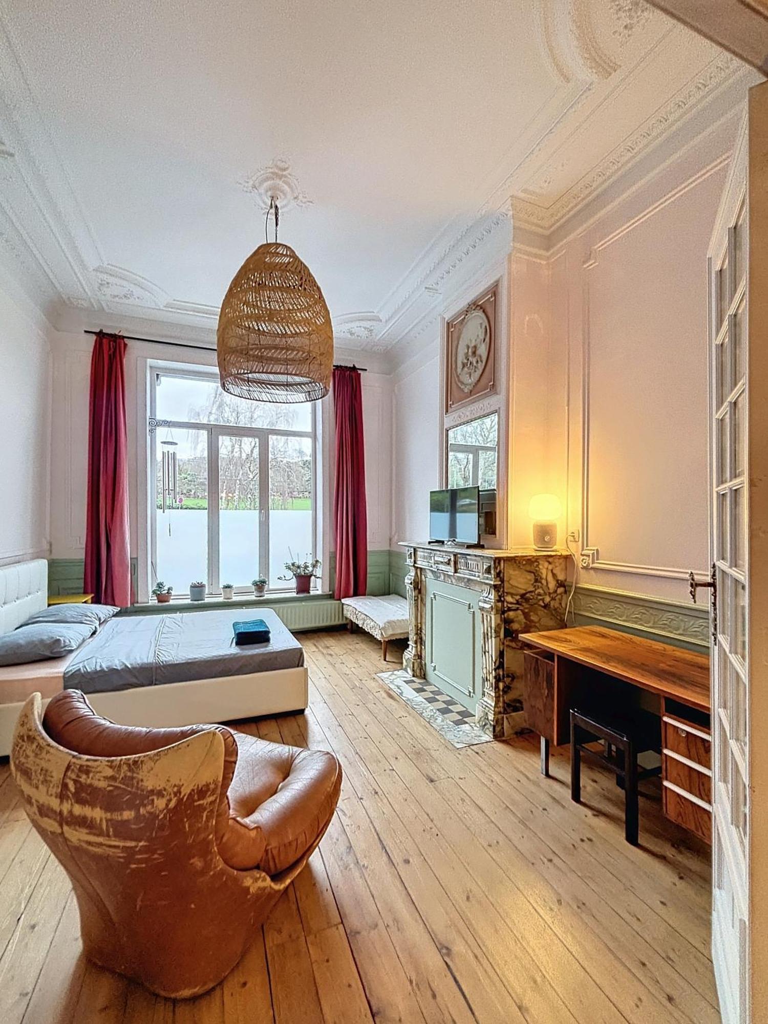 Midi Apartment Brussels