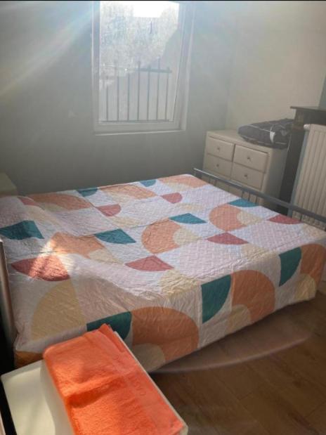 Confortable Lits Double Schaarbeek Premier Etage Homestay *