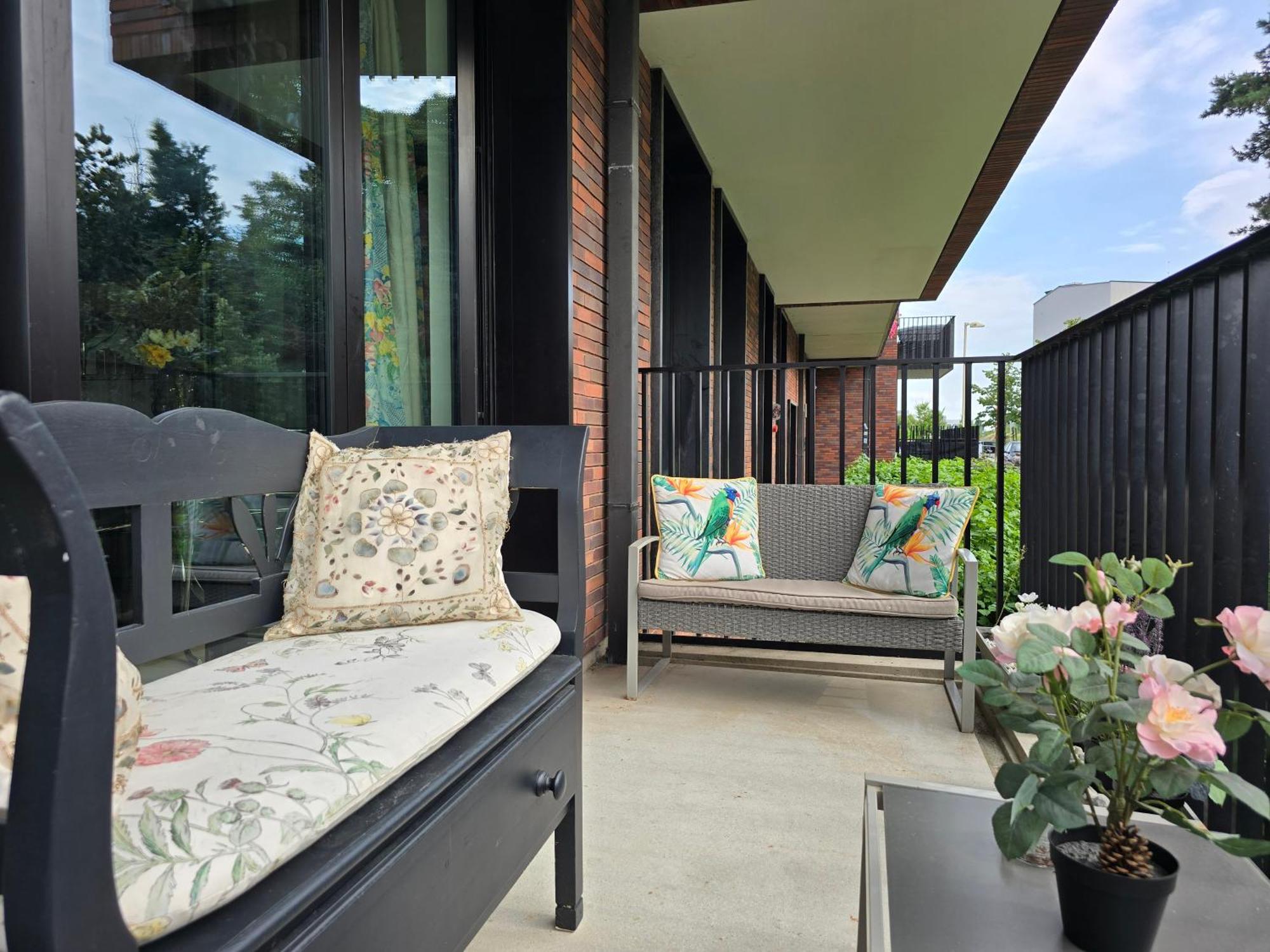 Apartment 1br Metro Hopital Erasme Bordet Handicapt Friendly *