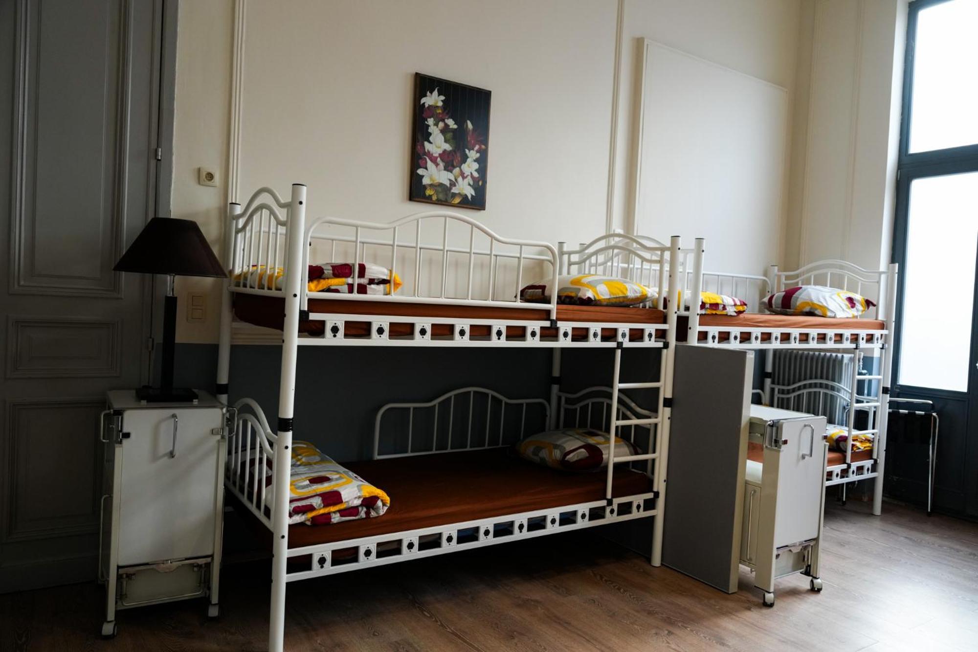 Hostel Your Midi Station Saint-Gilles