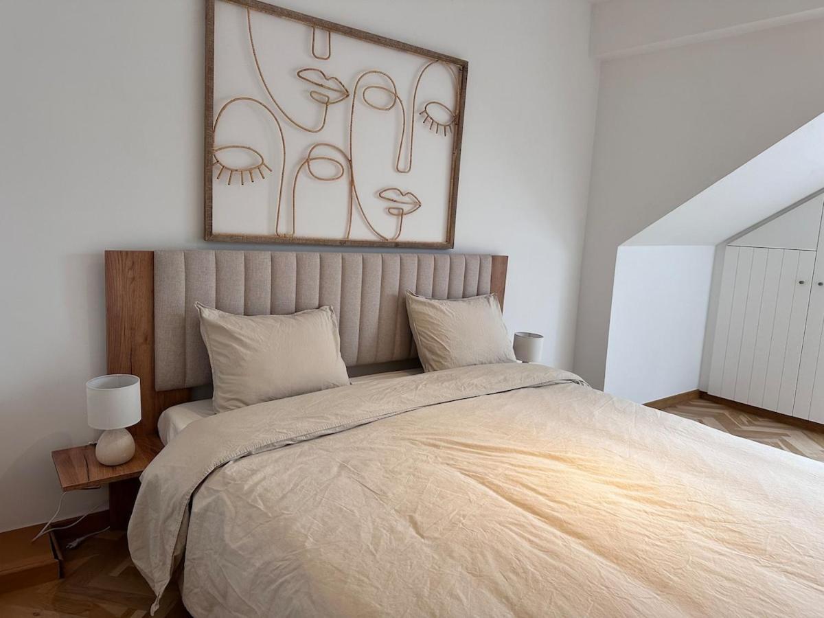 Apartment Toison D'or *