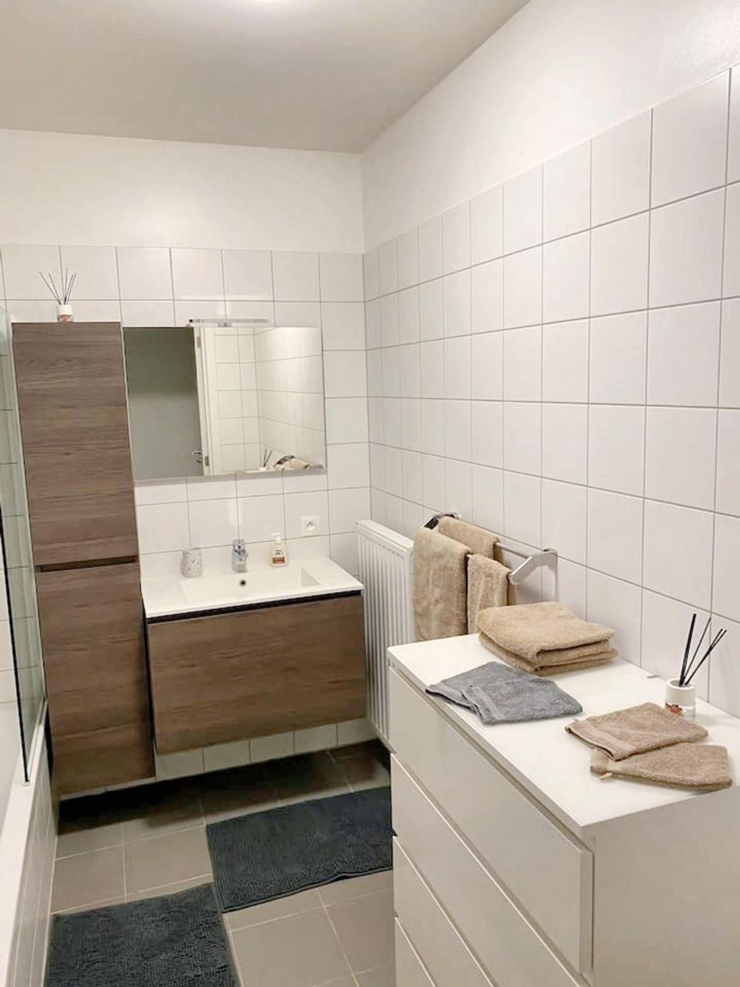 Apartment Modern In Cureghem Anderlecht 134 M² + Terrace *