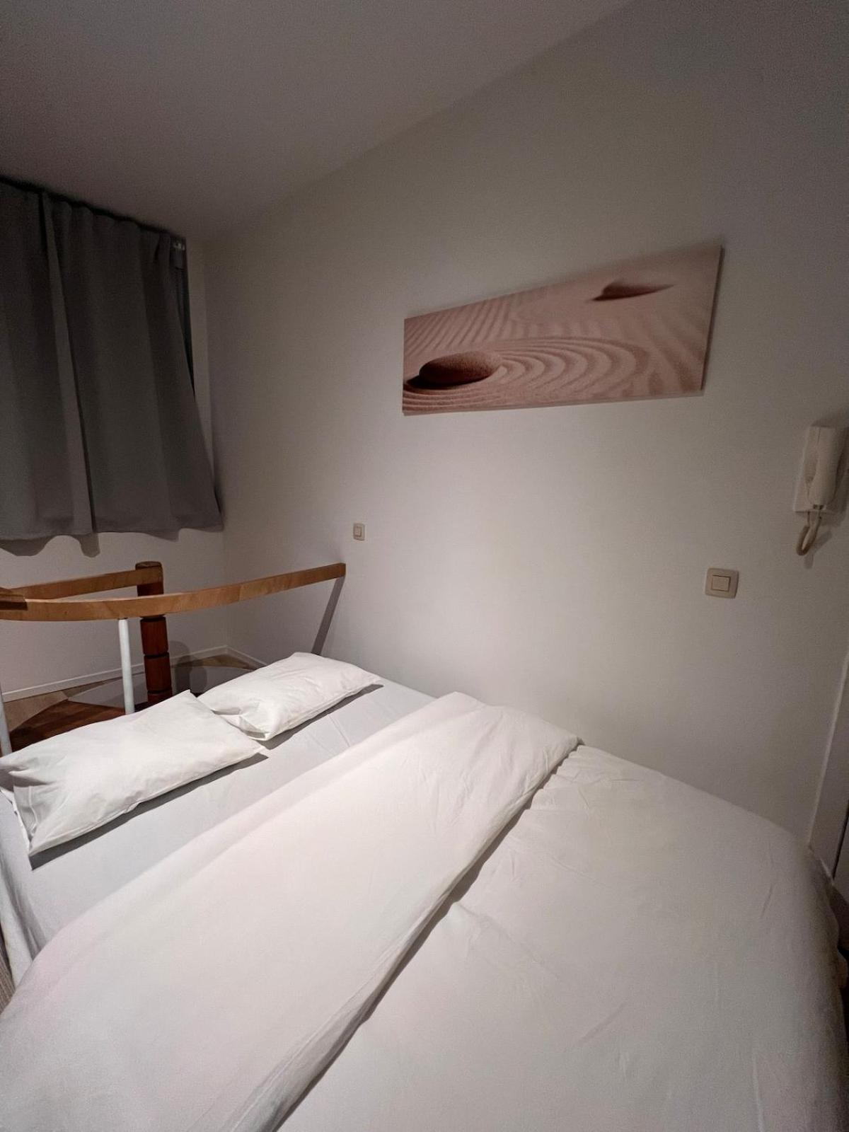 Apartment En Duplex Au Rez-de-chaussee 10 Minutes Du Centre Brussels