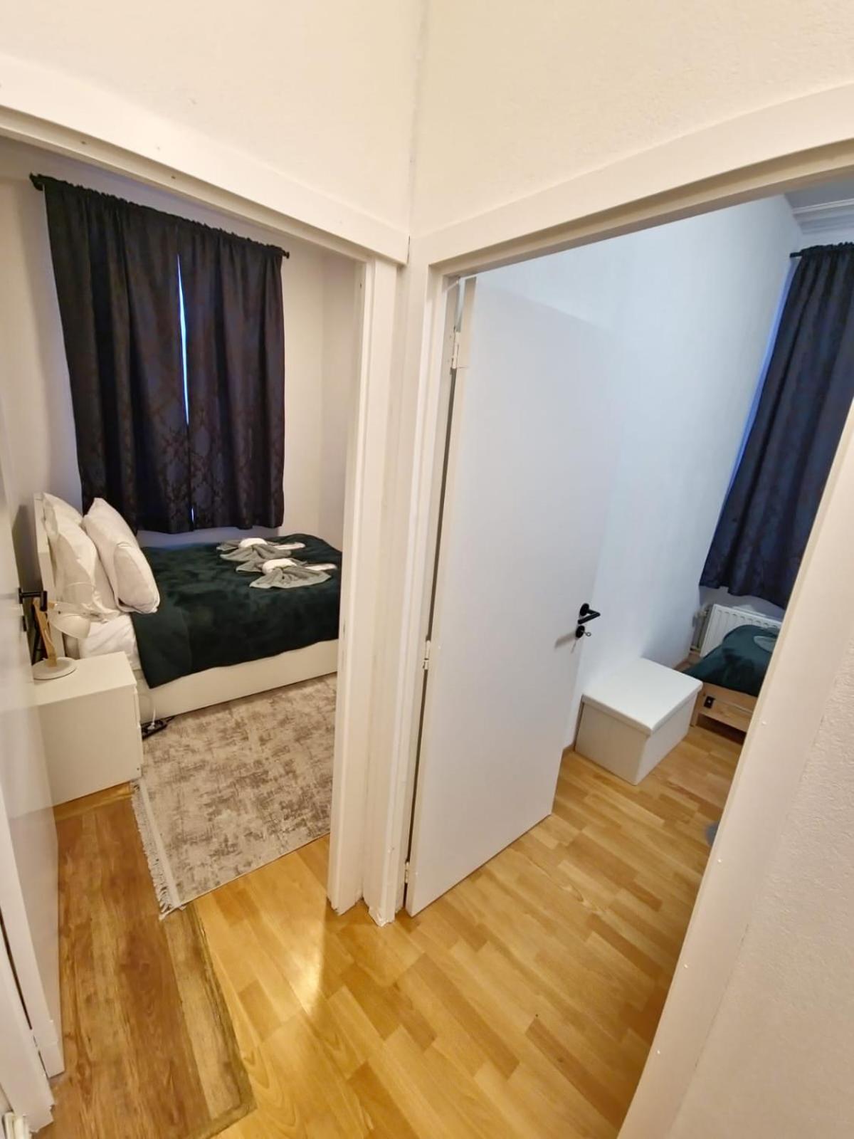 Sauna, Atomium, Expo Brussels, Stadium Roi Baudoin, Kinepolis, Planetarium, Centre Apartment