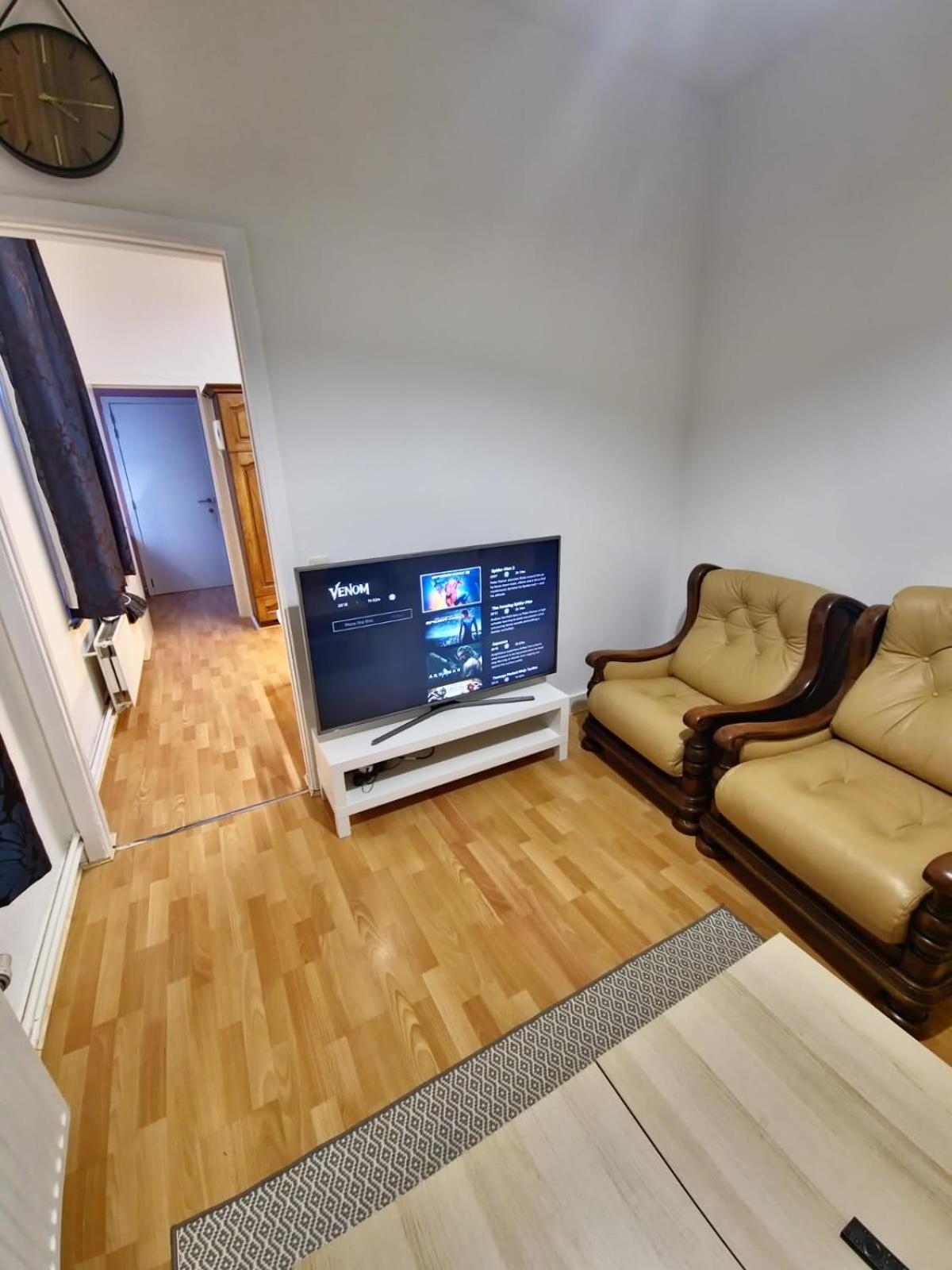 Apartment Sauna, Atomium, Expo Brussels, Stadium Roi Baudoin, Kinepolis, Planetarium, Centre *