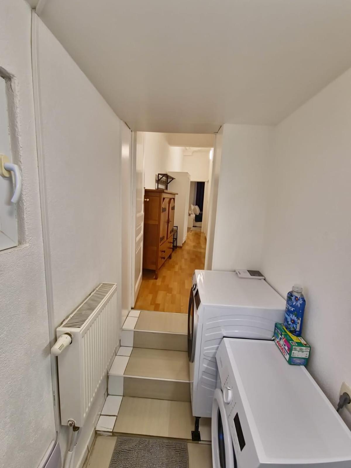 Sauna, Atomium, Expo Brussels, Stadium Roi Baudoin, Kinepolis, Planetarium, Centre Apartment *