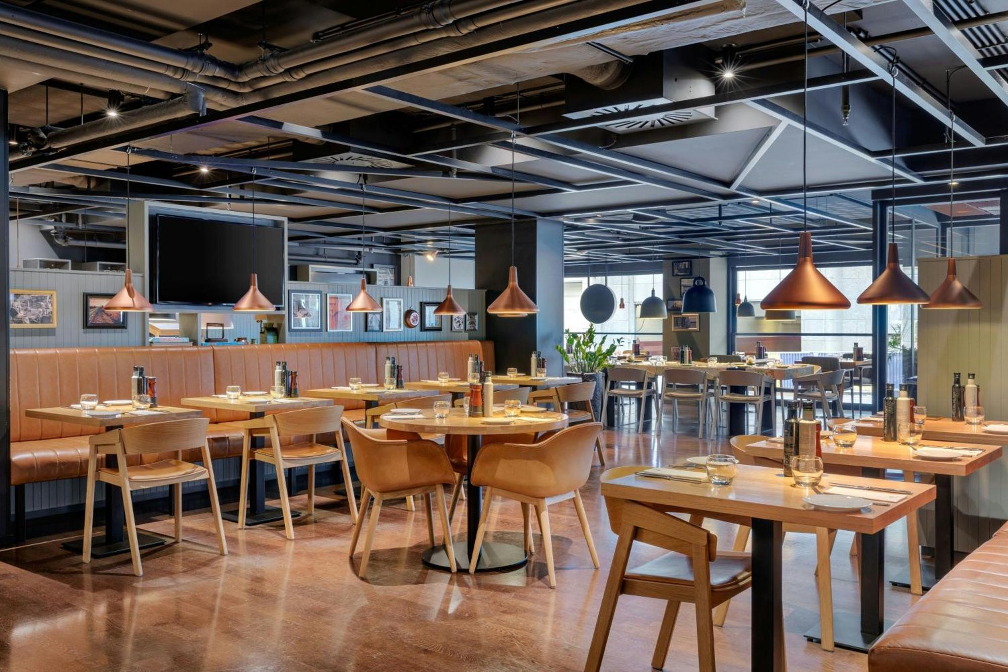 Courtyard By Marriott Eu Hotel