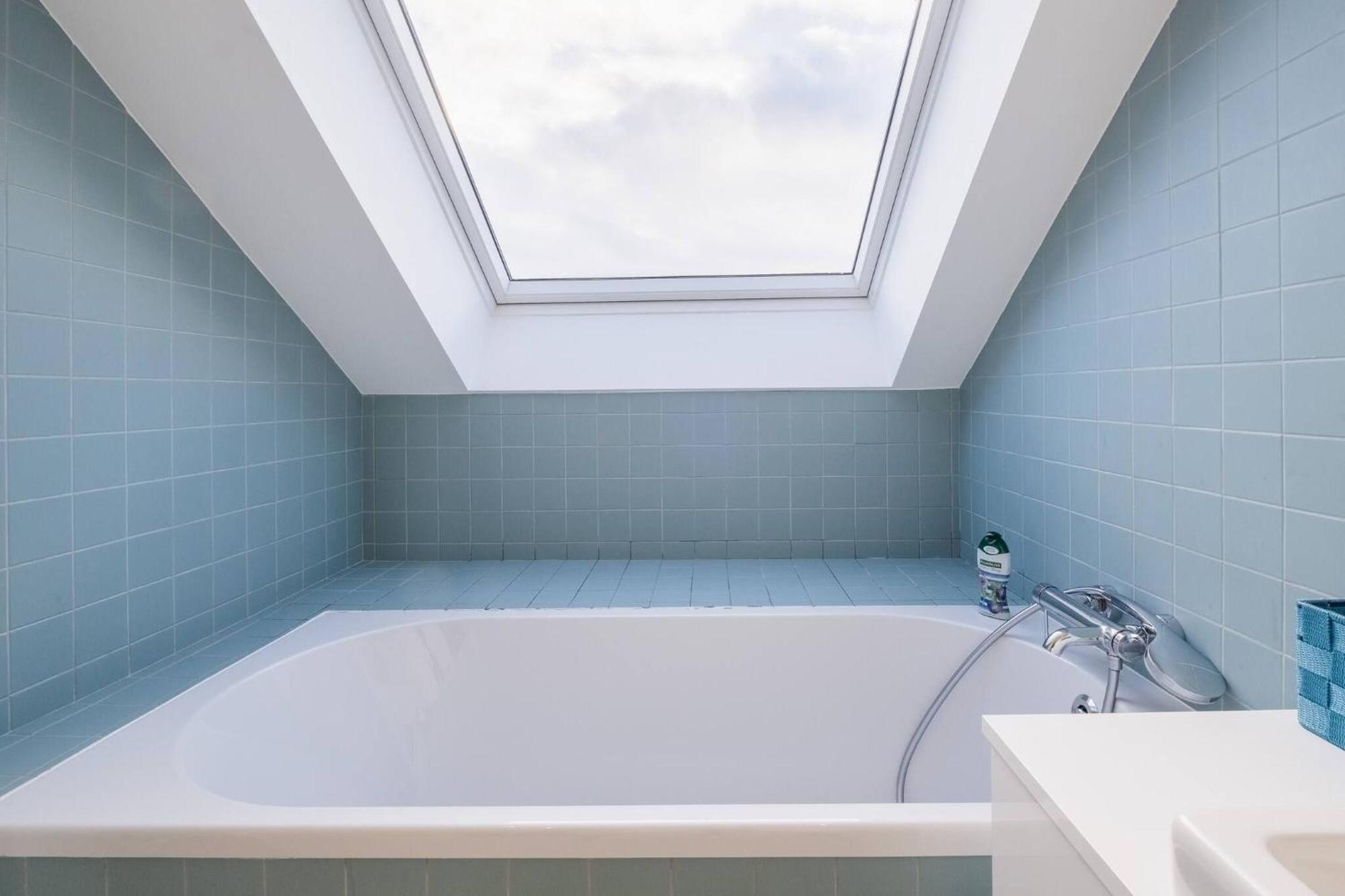 Floor New Duplex Stunning View In Trendy St Gilles Apartment *