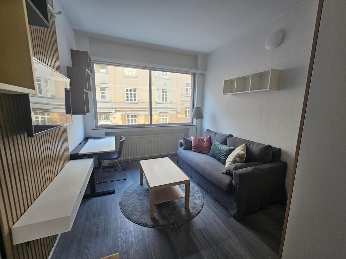 Cozy Pierre & Marie Curie * Brussels