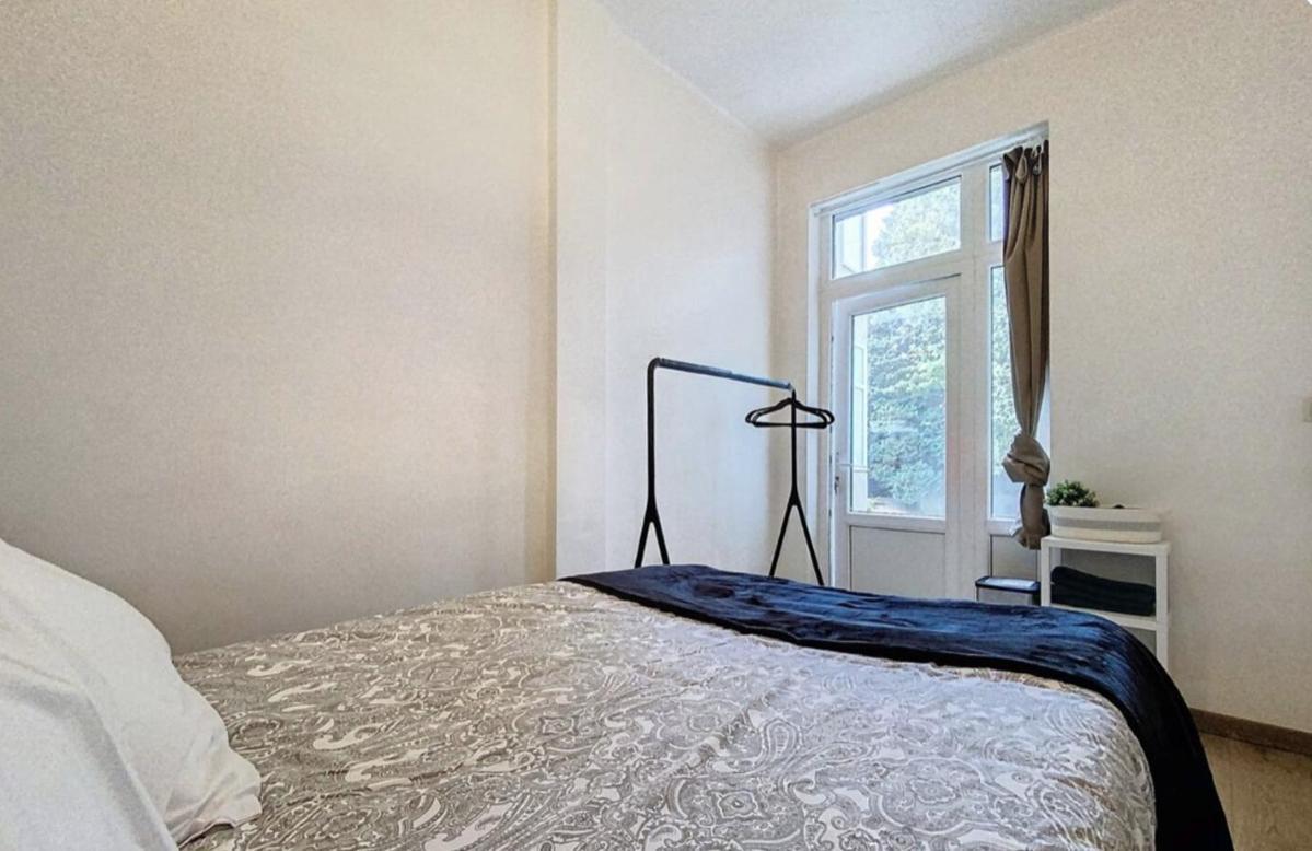2 Apartment *