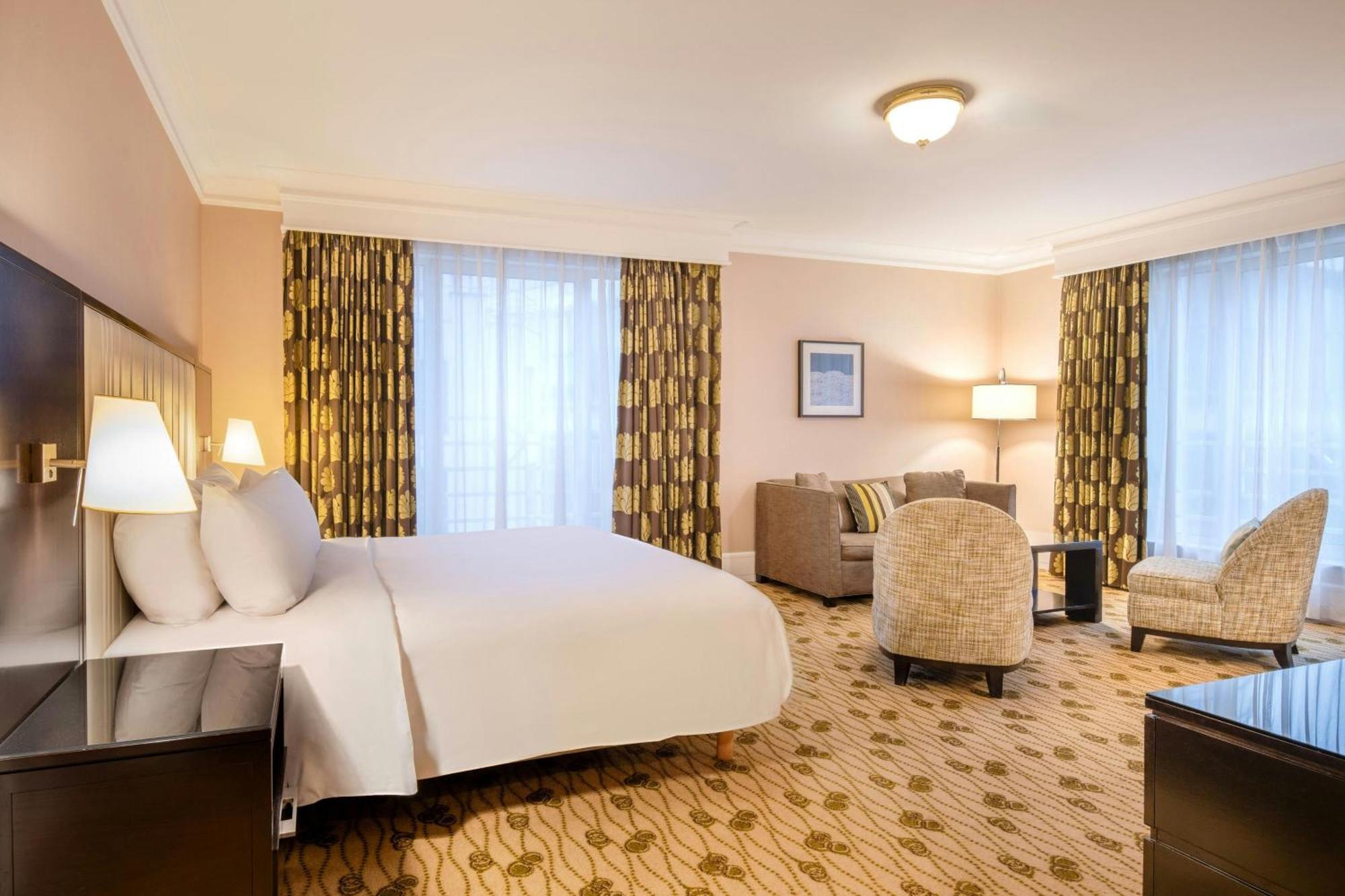Hotel Renaissance Brussels 4*