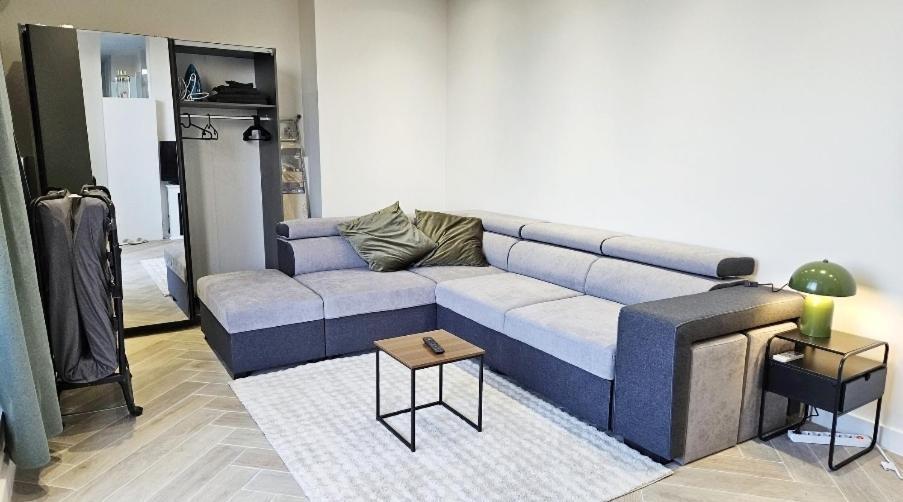 Penthouse Lumineux Avec Grande Terrasse De 40m2 Apartment
