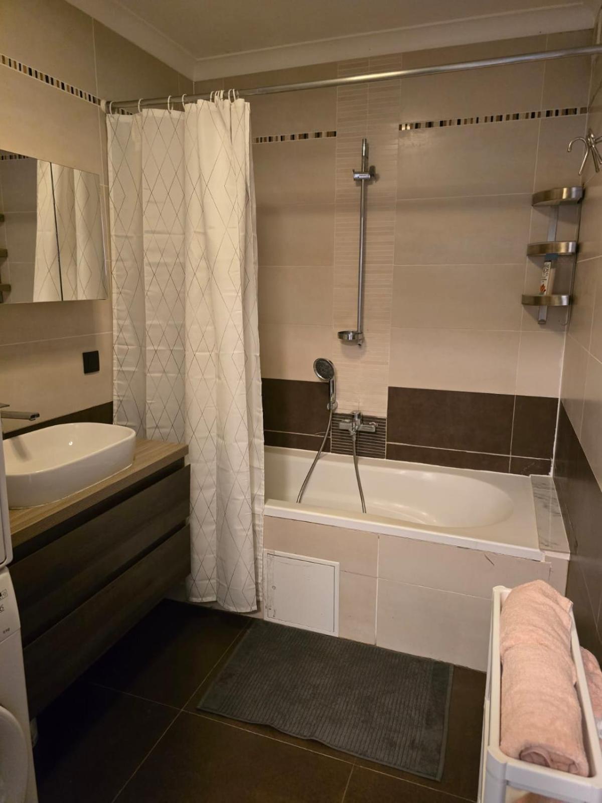 Strelitzyahouse Apartment