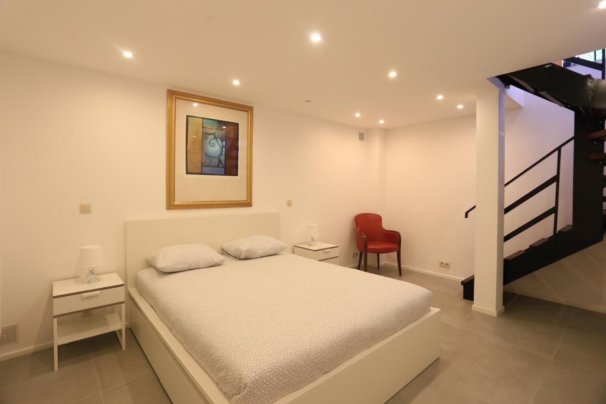 Billiard Flat Apartment Brussels