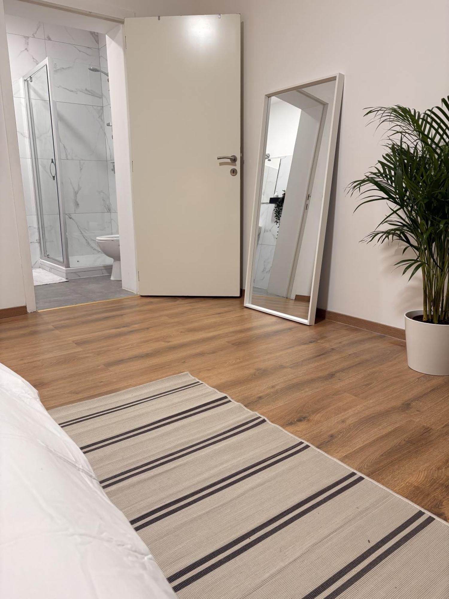 Homestay Cozy Private With Terrace & Workspace *