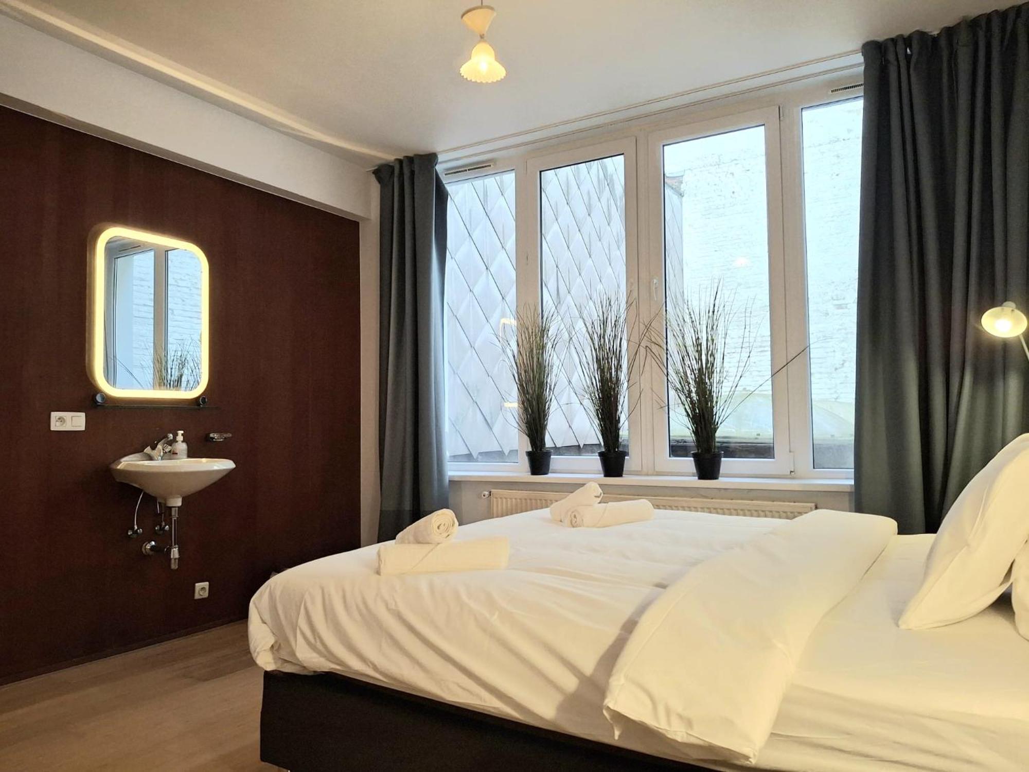 Spacious Next To Grand Place Apartment *